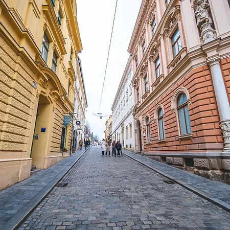 Antique Chic * Zagreb