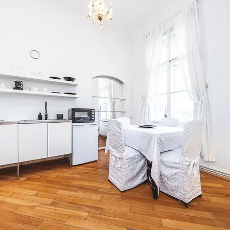 Appartement Antique Chic